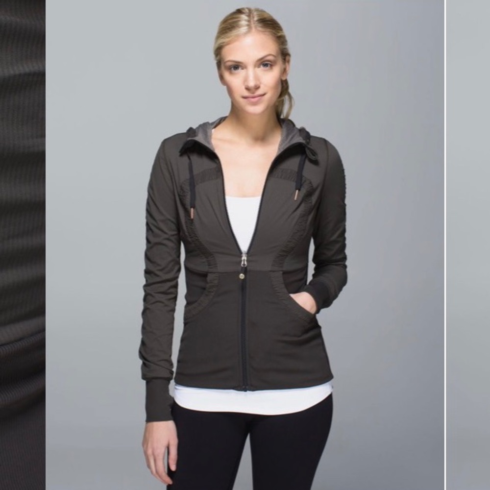 LULULEMON Dance Studio Jacket size 6